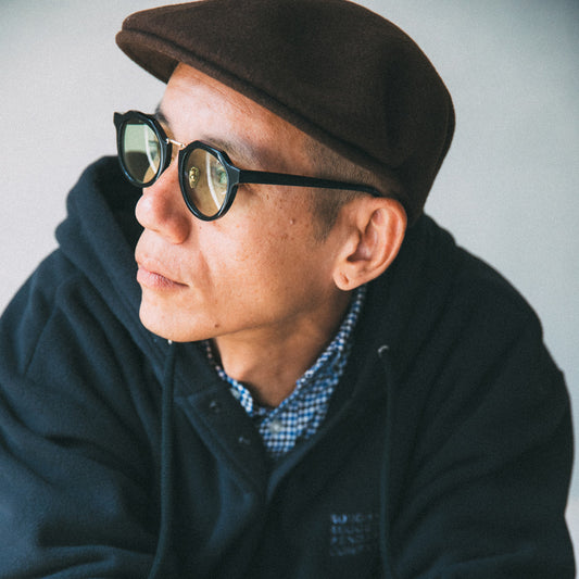 #09 BLACK / SMOKEY GREEN