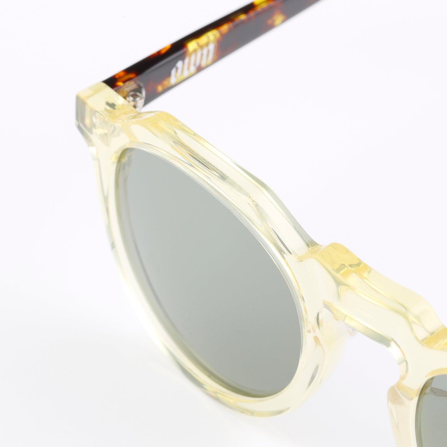 #03 LIGHT YELLOW / GREEN