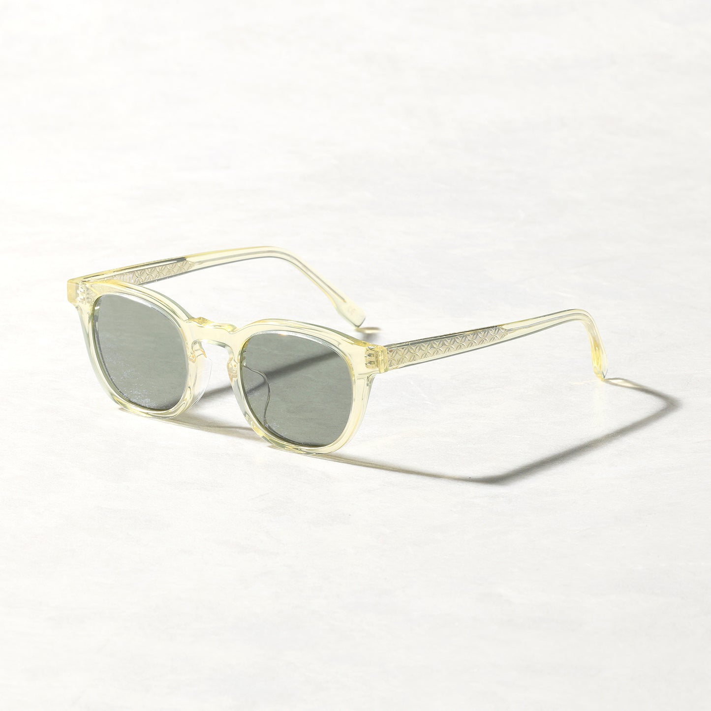 #06 LIGHT YELLOW / GREEN