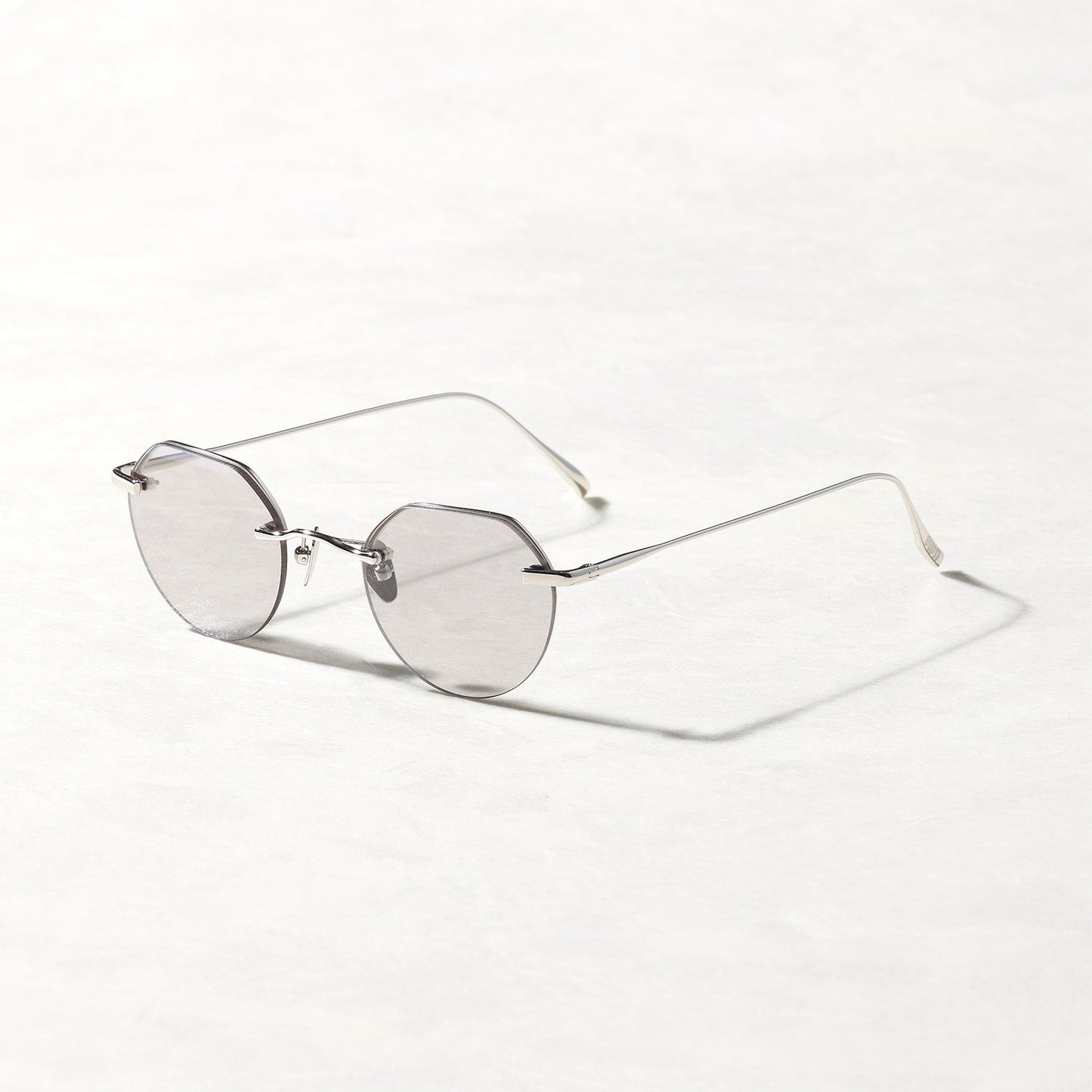 #10 SILVER TITANIUM / CLEAR GREY