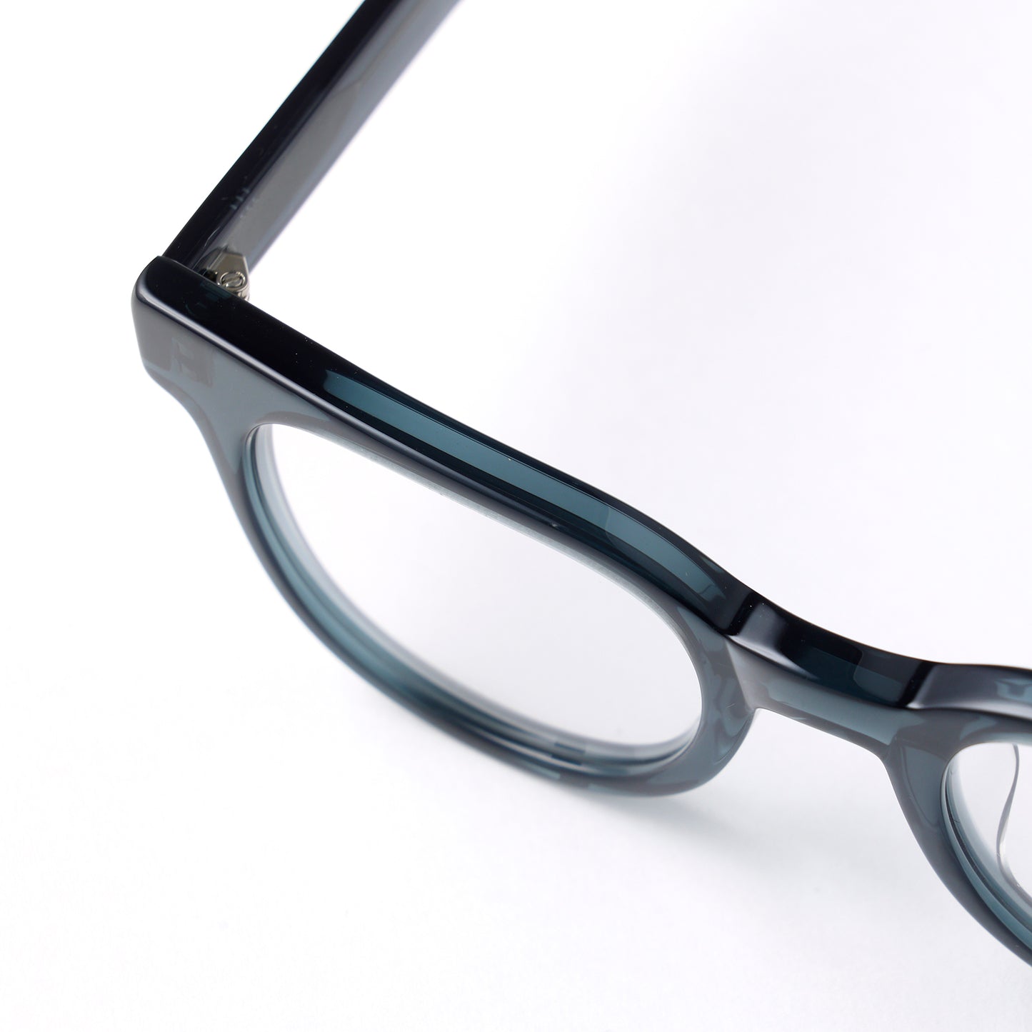 #11 GREY BLUE / CLEAR to GREY (調光)
