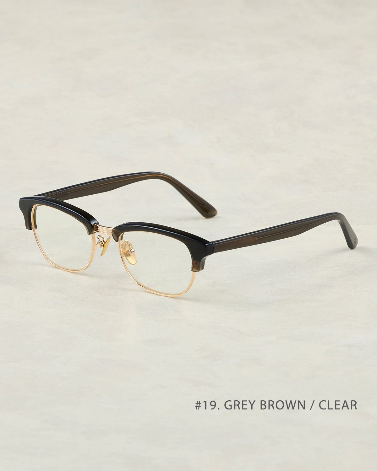 #19 GREY BROWN / CLEAR to GREY (調光)