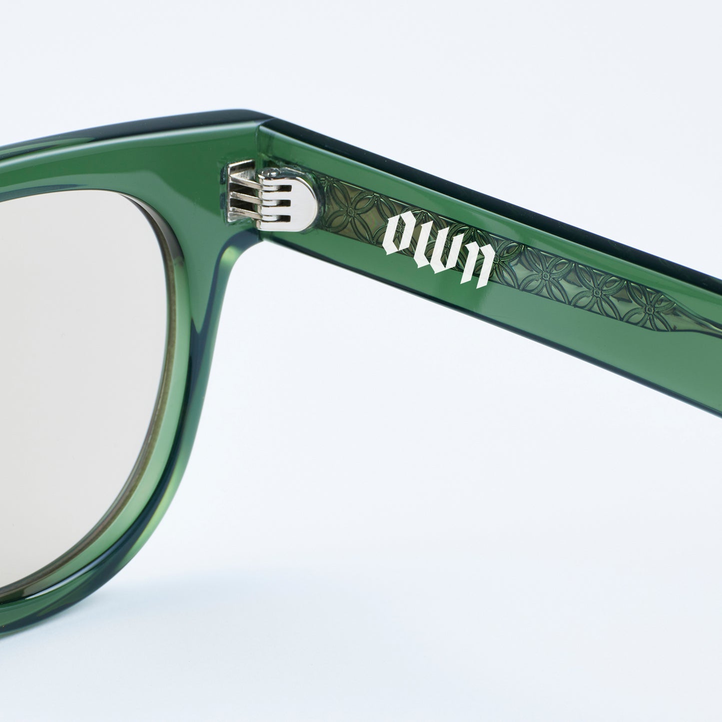 #11 IVY GREEN / CLEAR BROWN