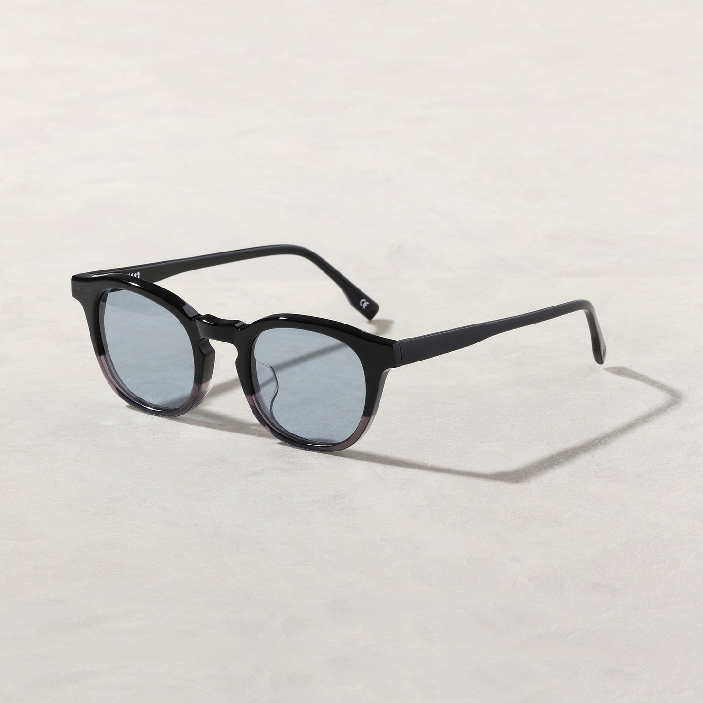 #06 BLACK × GREY / GRAYISH BLUE