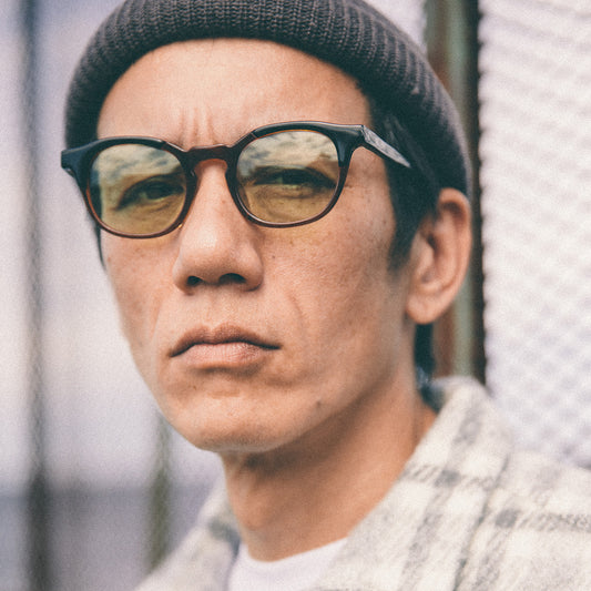 #06 BLACK × BROWN / SMOKY GREEN