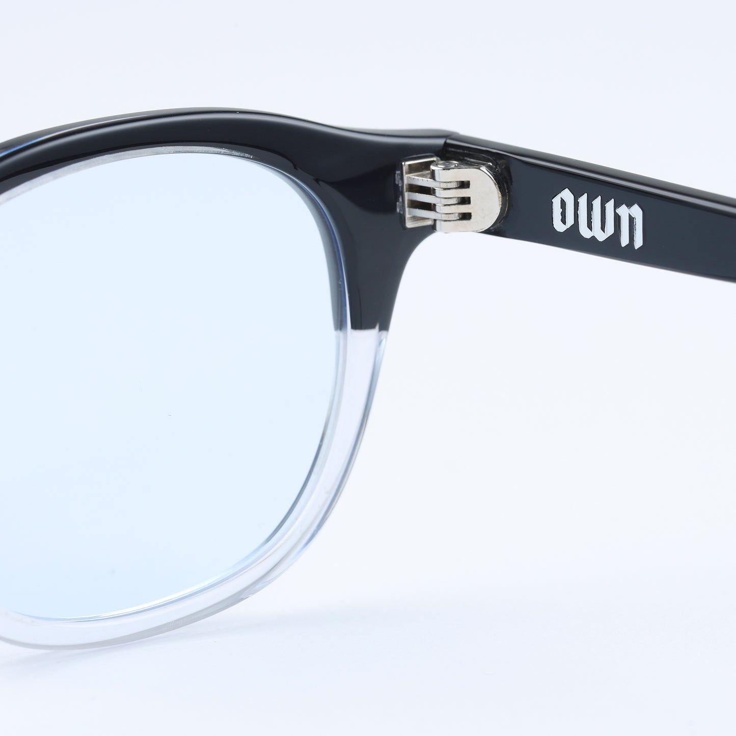 #06 BLACK × CLEAR / SMOKY BLUE