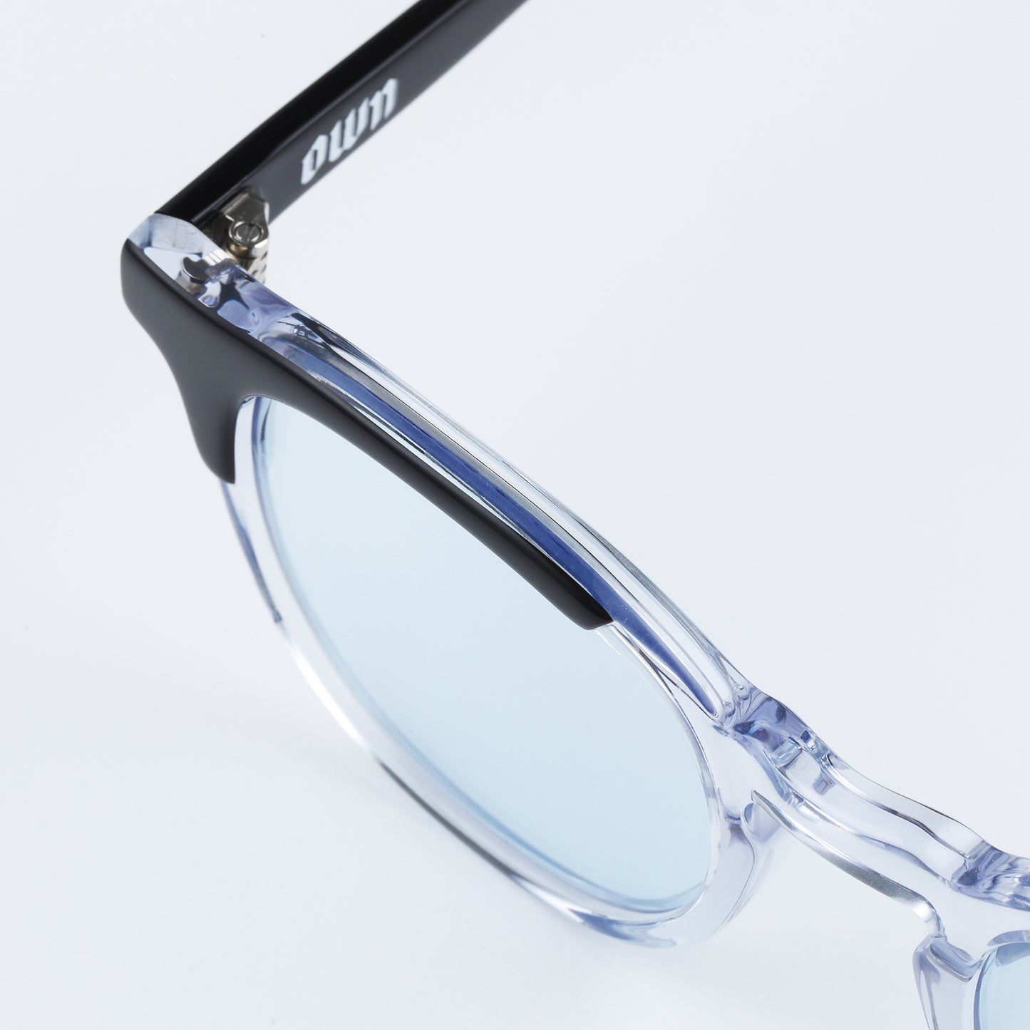 #06 BLACK × CLEAR / SMOKY BLUE