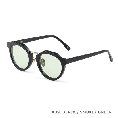 #09　BLACK / SMOKEY GREEN