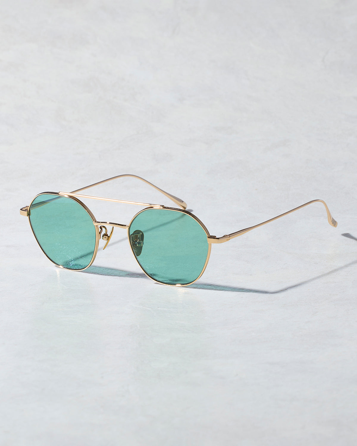 #17　GOLD TITANIUM / LIGHT GREEN