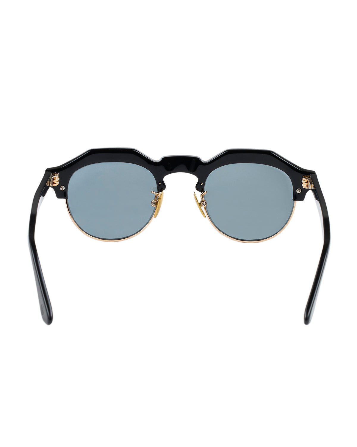 #18　BLACK / CLEAR to GREY (調光)