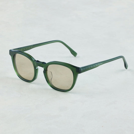 #06　IVY GREEN / CLEAR BROWN