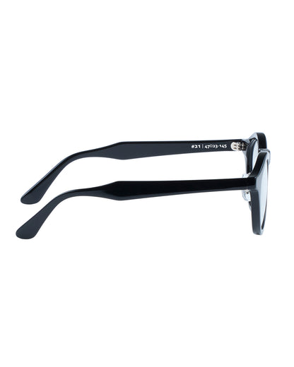 #21　BLACK / CLEAR to GREY (調光)