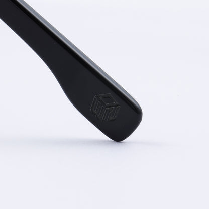 #08　BLACK / CLEAR